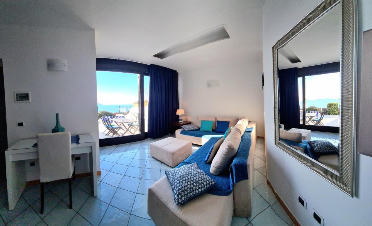 Guest House Villa Il Gabbiano Ponza Exterior photo