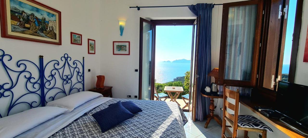 Guest House Villa Il Gabbiano Ponza Exterior photo