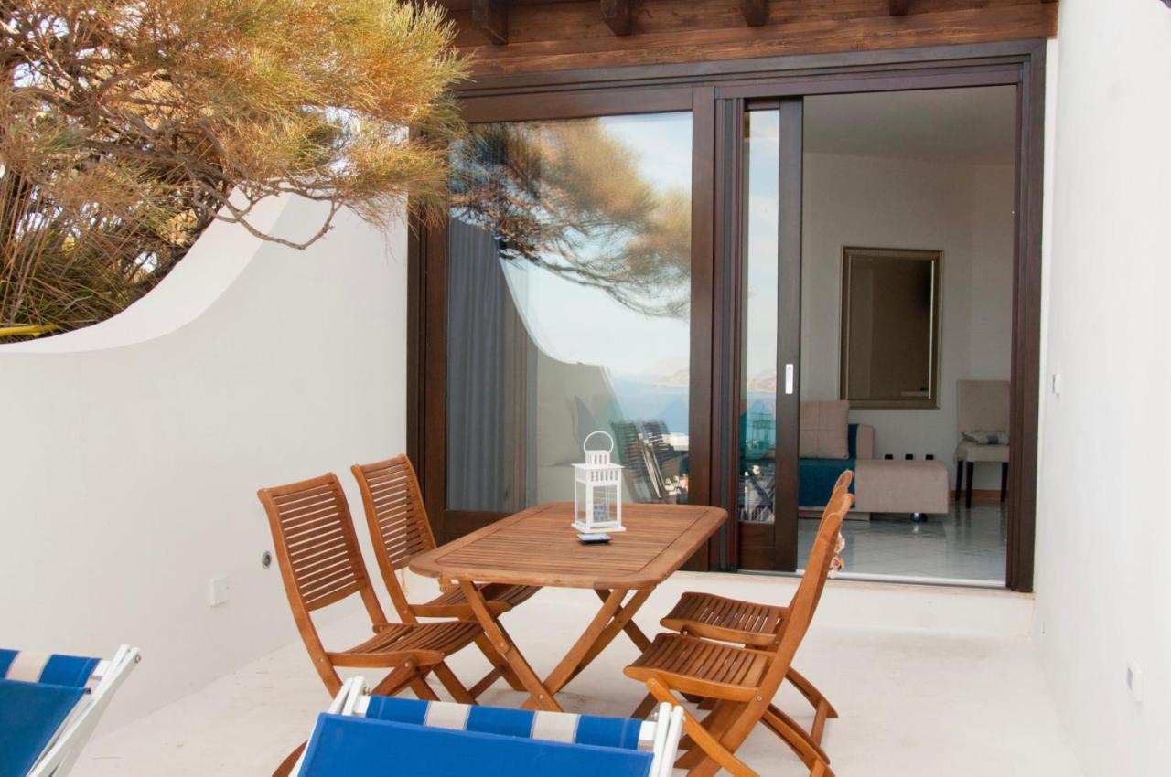 Guest House Villa Il Gabbiano Ponza Exterior photo