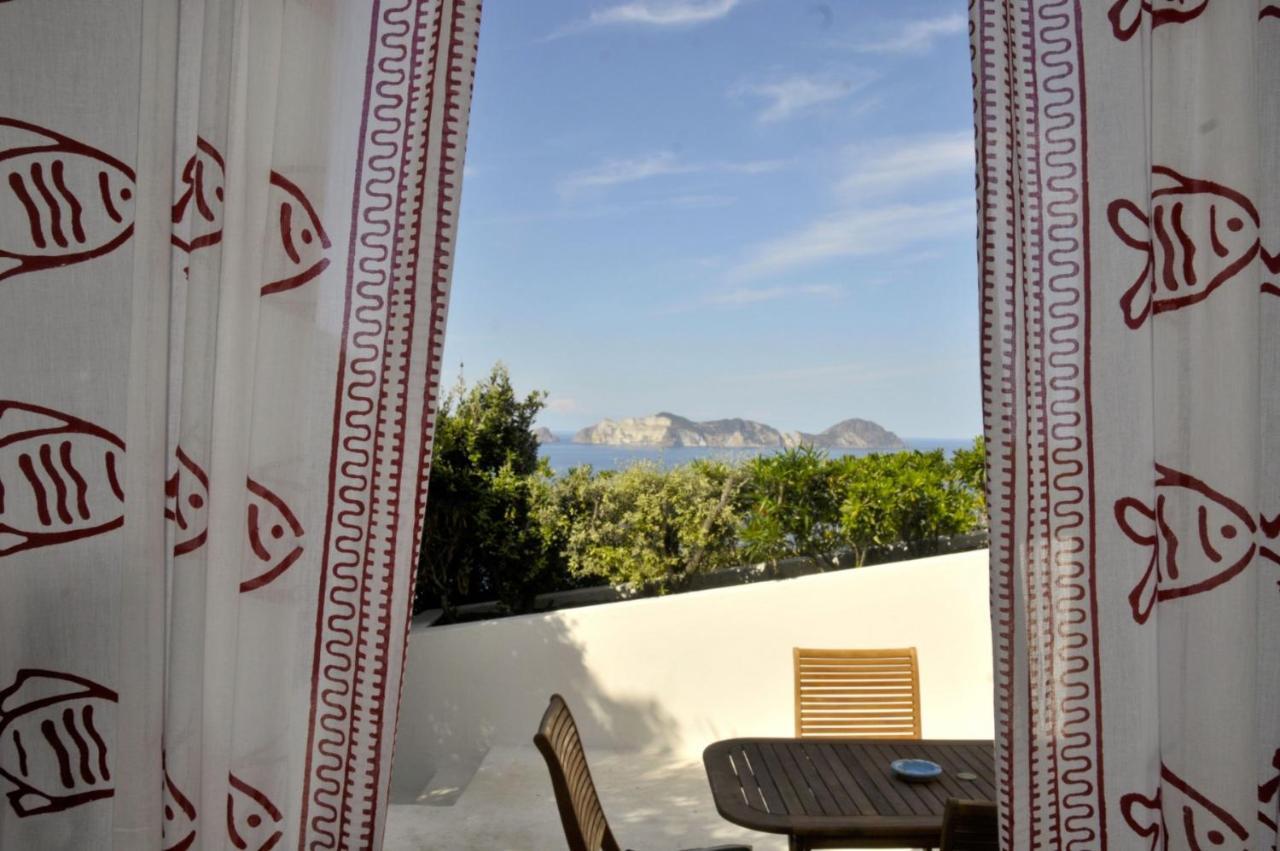 Guest House Villa Il Gabbiano Ponza Exterior photo