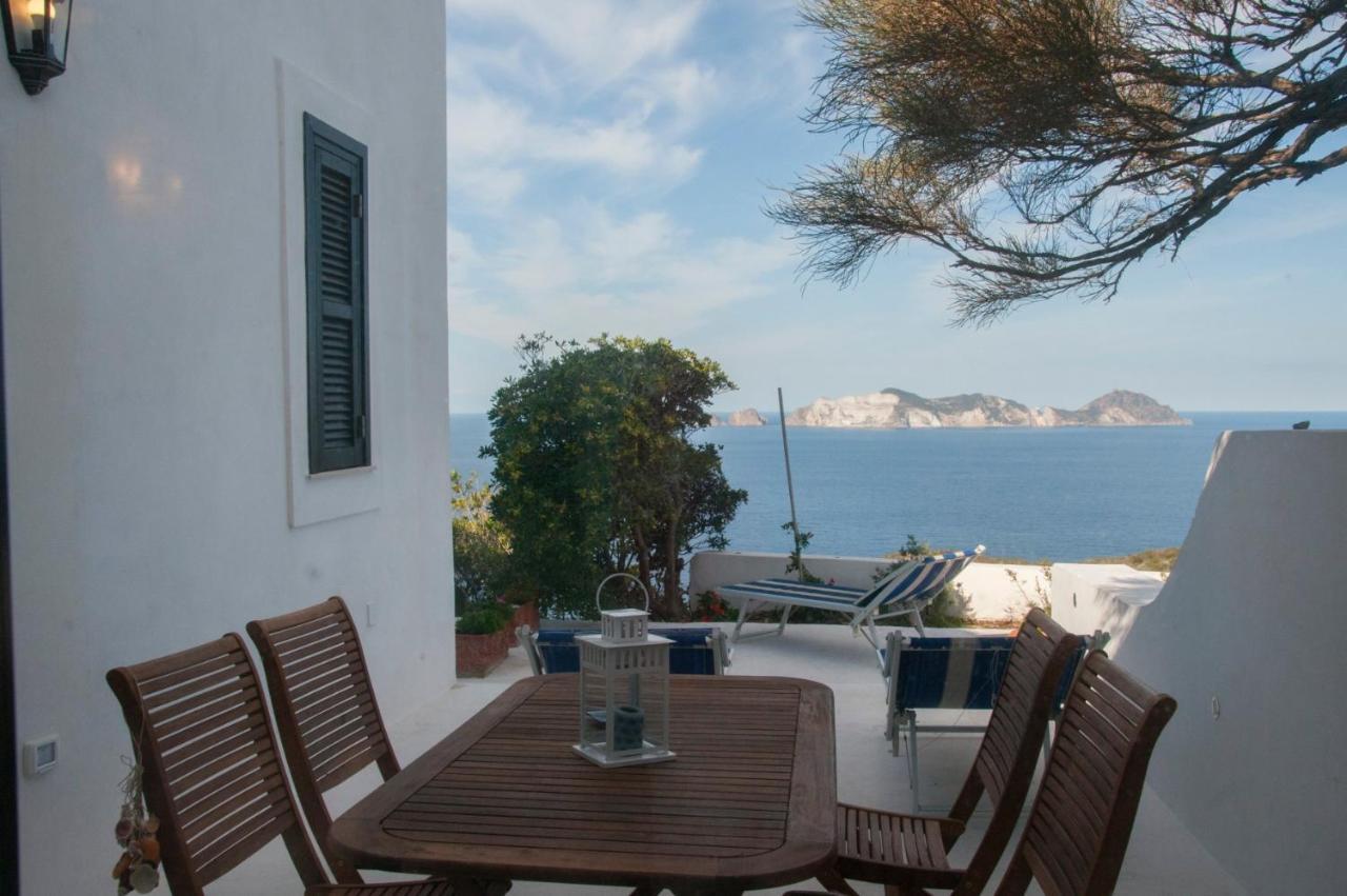 Guest House Villa Il Gabbiano Ponza Exterior photo